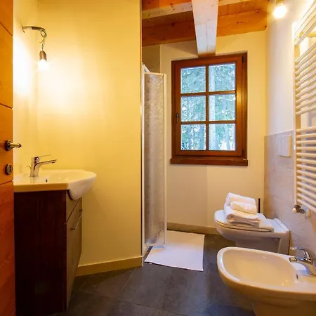 Апартаменти Wildhomes Wild Wolf *