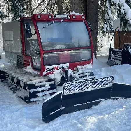 Апартаменти Wildhomes Wild Wolf *