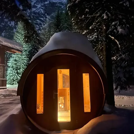 Wildhomes Wild Wolf Курмайор